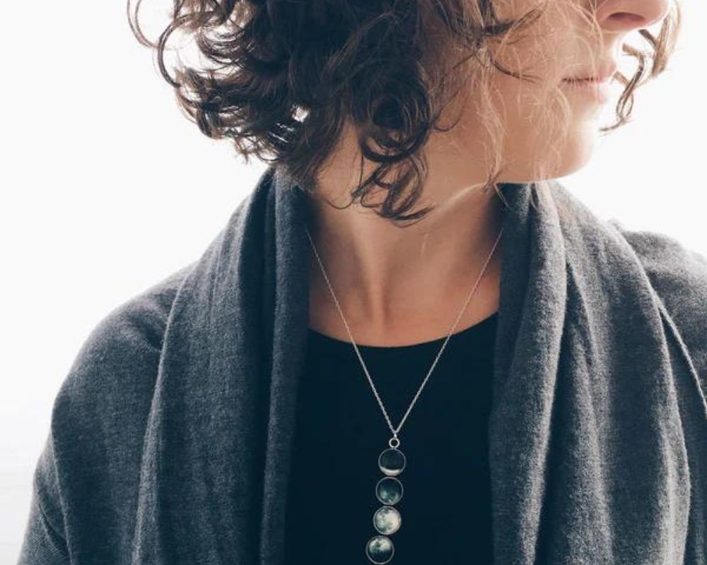 The Ultimate Guide to Buying Pendants Online for Every Style